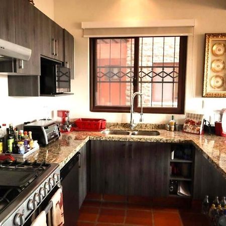 Los Corazones San Miguel Villa ซานมิเกล เด อาเญนเด ภายนอก รูปภาพ